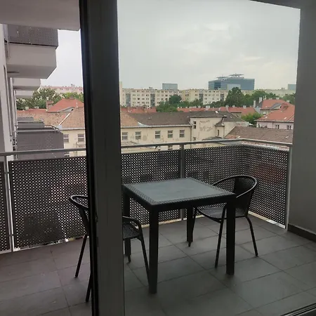 Duna Apartment, Freegarage, 2room, Smarttv,dishwasher,ac *