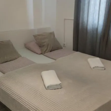 Duna Apartment, Freegarage, 2room, Smarttv,dishwasher,ac Budapest