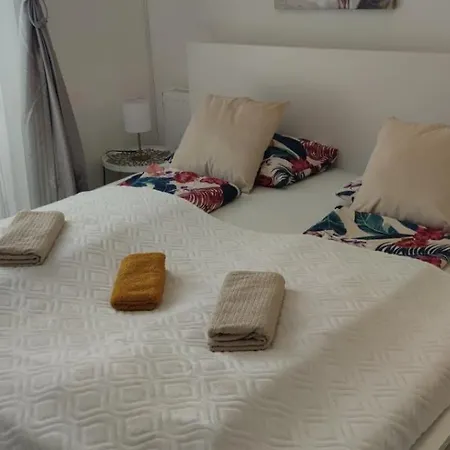 Duna Apartment, Freegarage, 2room, Smarttv,dishwasher,ac