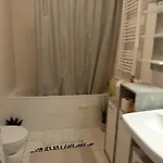 Duna Apartment, Freegarage, 2room, Smarttv,dishwasher,ac * בודפשט
