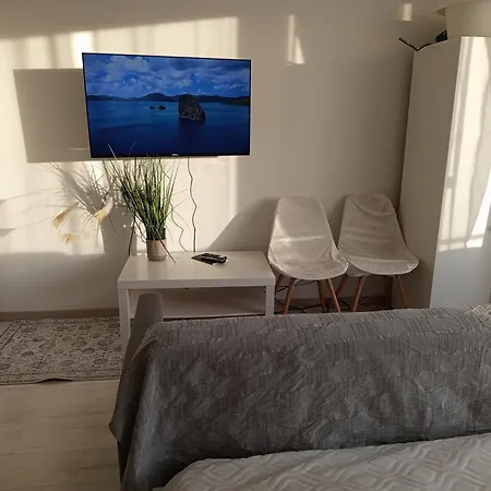 Duna Apartment, Freegarage, 2room, Smarttv,dishwasher,ac From July 4th アパート *